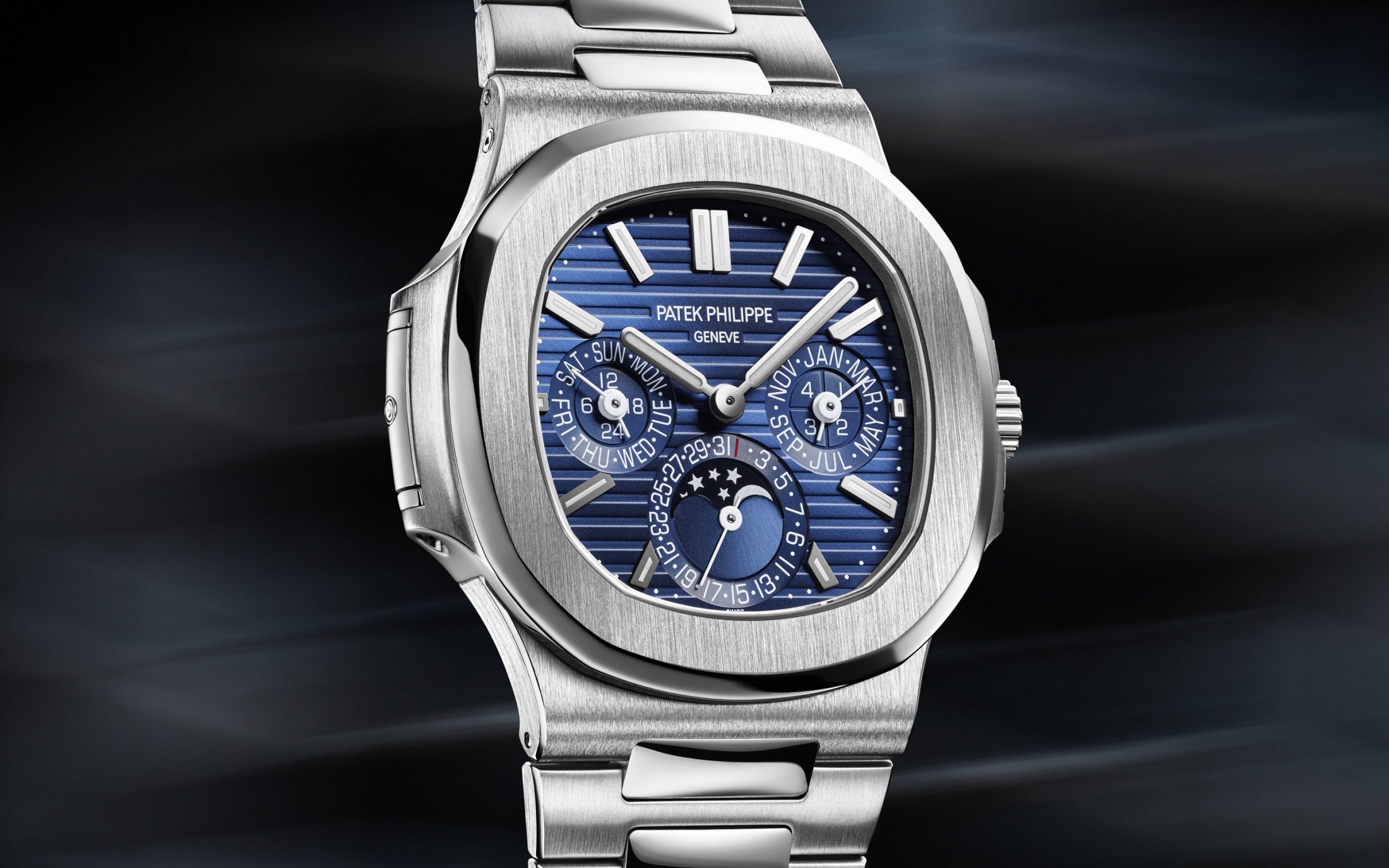 Patek Philippe Nautilus Perpetual Calendar Watch, 18k White Gold, 40mm, Ref# 5740/1G-001 1:1 - Image 7