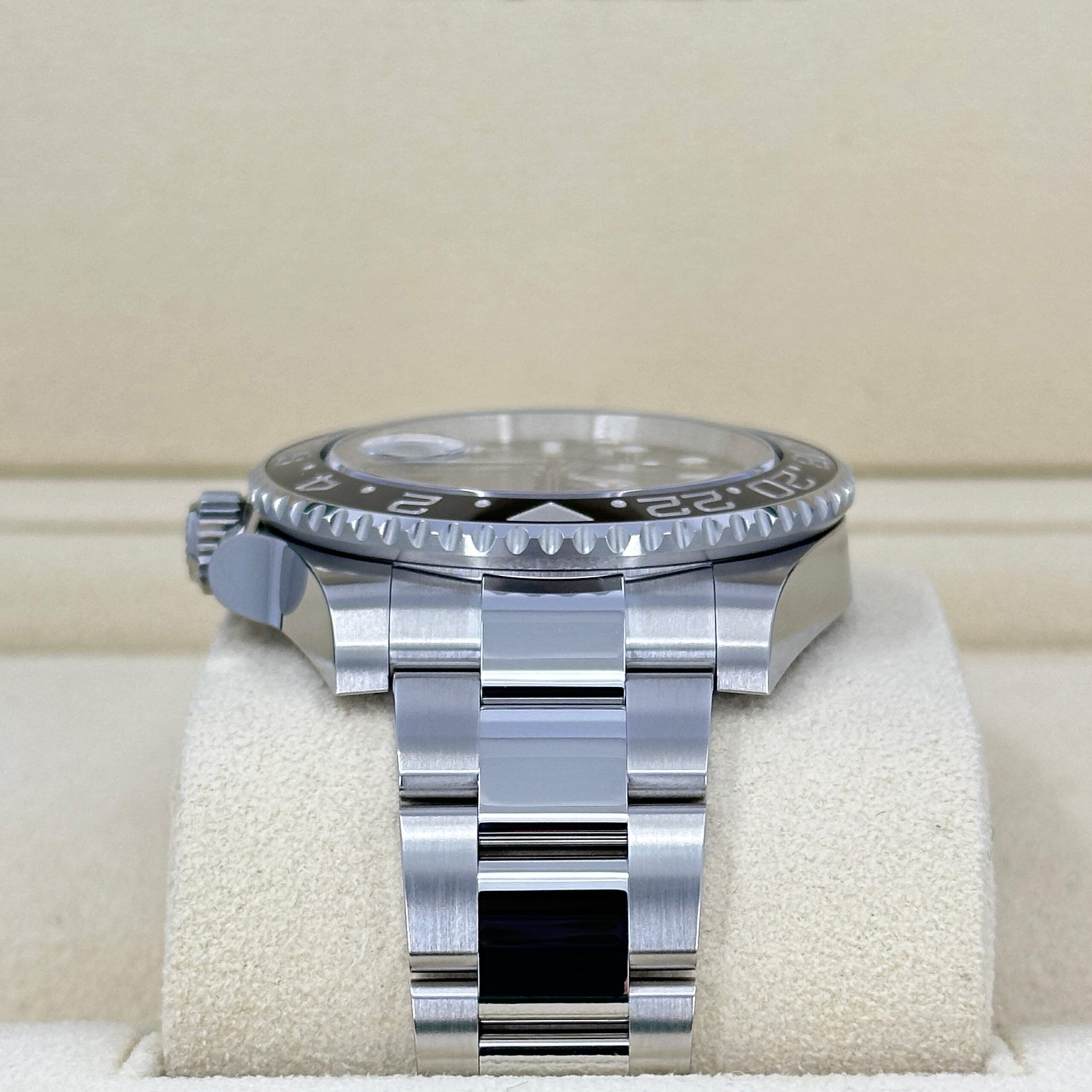 Unworn Rolex GMT-Master II, Bruce Wayne, Black, Oyster, Ref# 126710grnr-0004 1:1 - Image 7