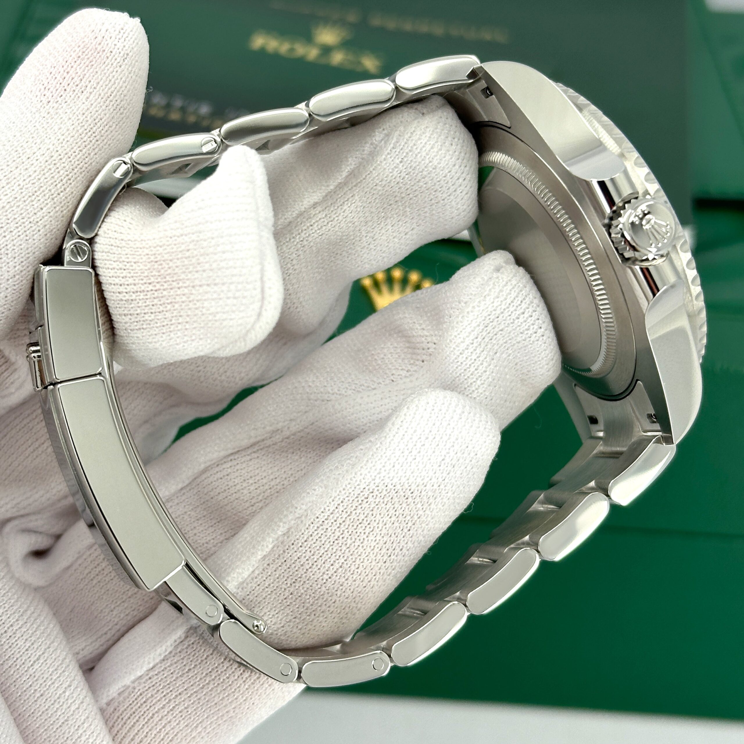 Unworn Rolex GMT-Master II, Bruce Wayne, Black, Oyster, Ref# 126710grnr-0004 1:1 - Image 15