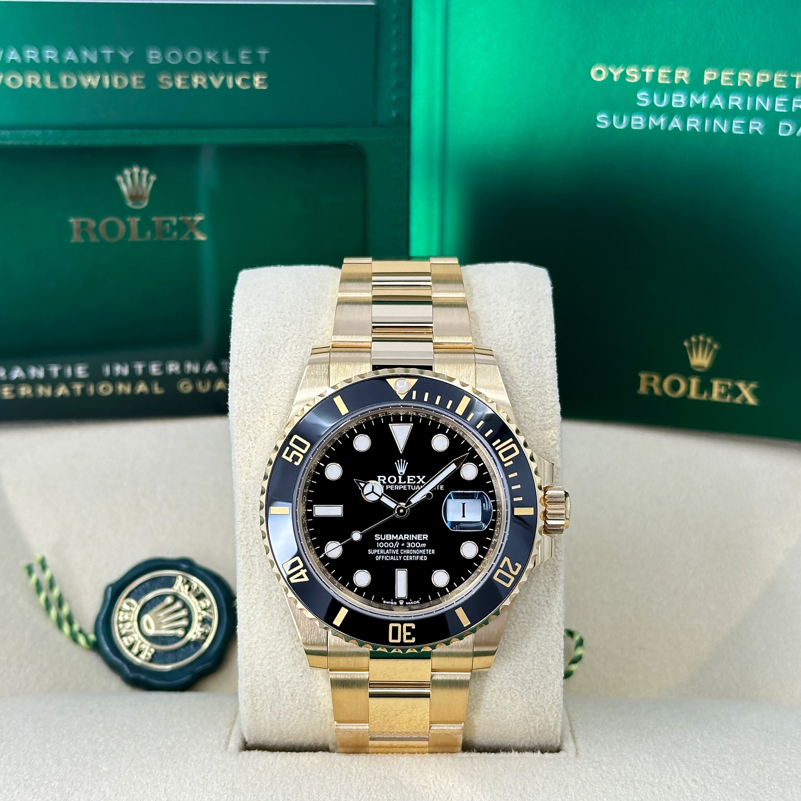 Rolex Submariner Date, 18k Yellow Gold, 41mm, Ref# 126618ln-0002 1:1 - Image 2