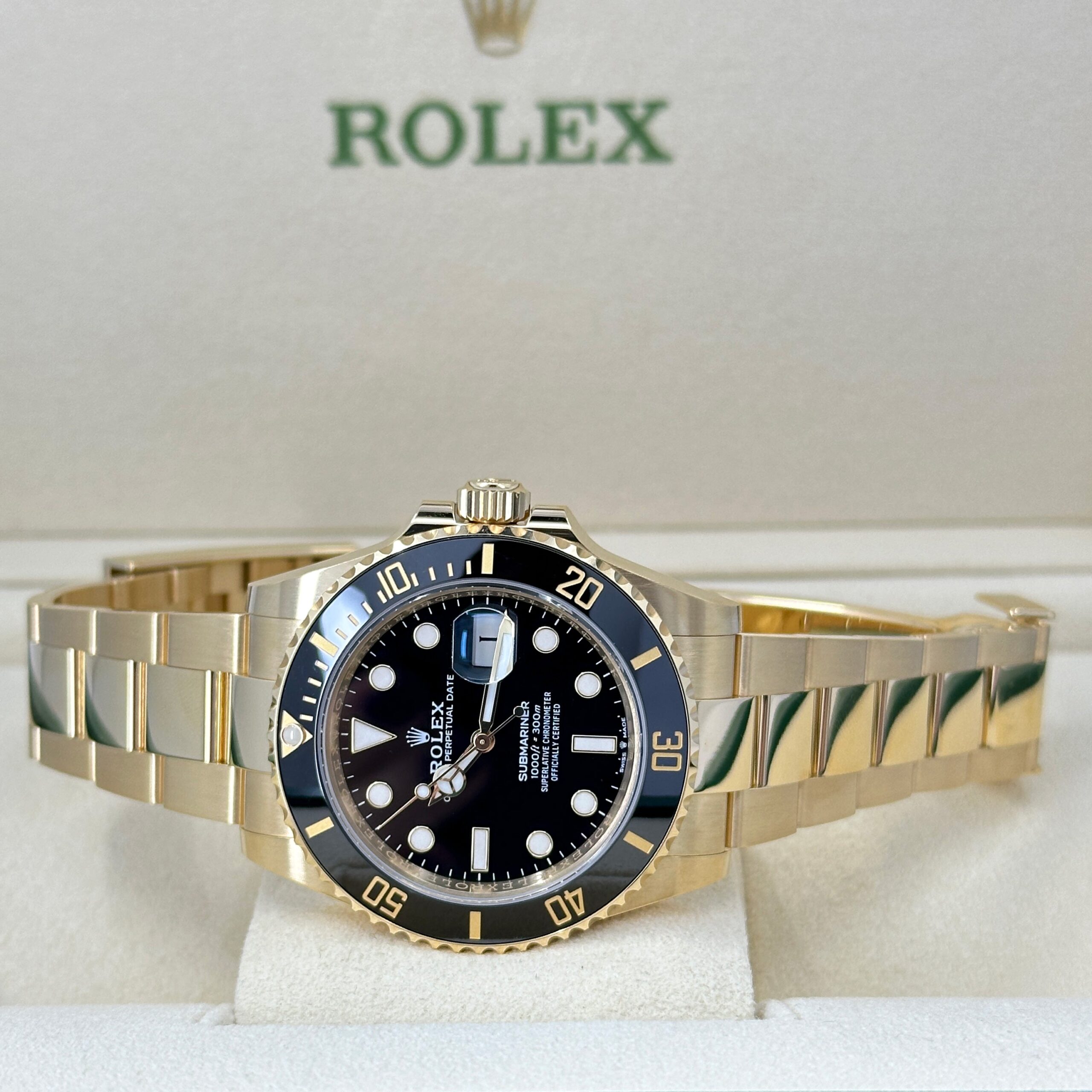 Rolex Submariner Date, 18k Yellow Gold, 41mm, Ref# 126618ln-0002 1:1 - Image 13