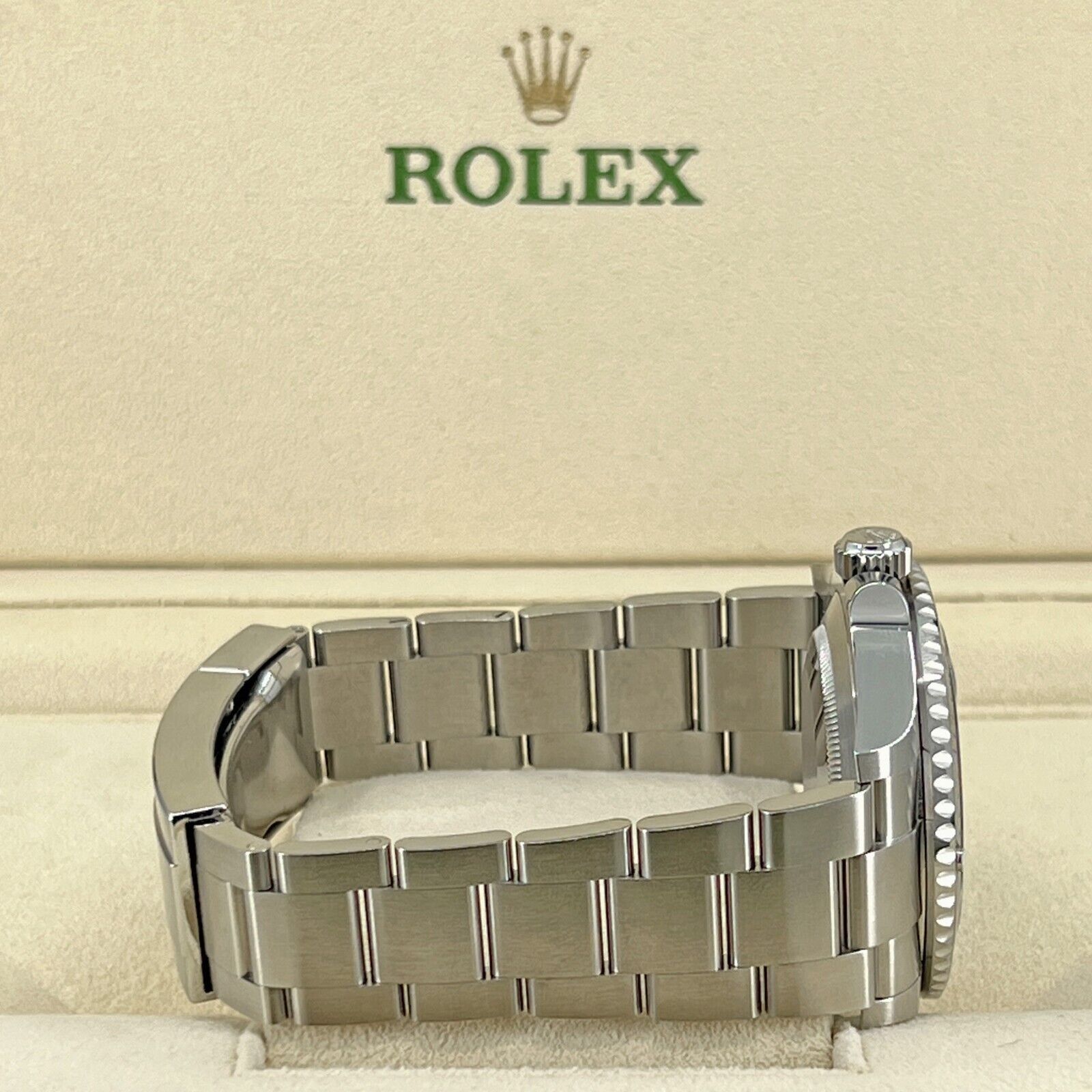 Rolex, Submariner Date 41, Stainless Steel, Black Ceramic, Black dial, 41mm, Oyster, Ref# 126610ln-0001 1:1 - Image 9